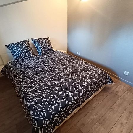 T2 Cosy En Duplex Appartement Libourne Buitenkant foto